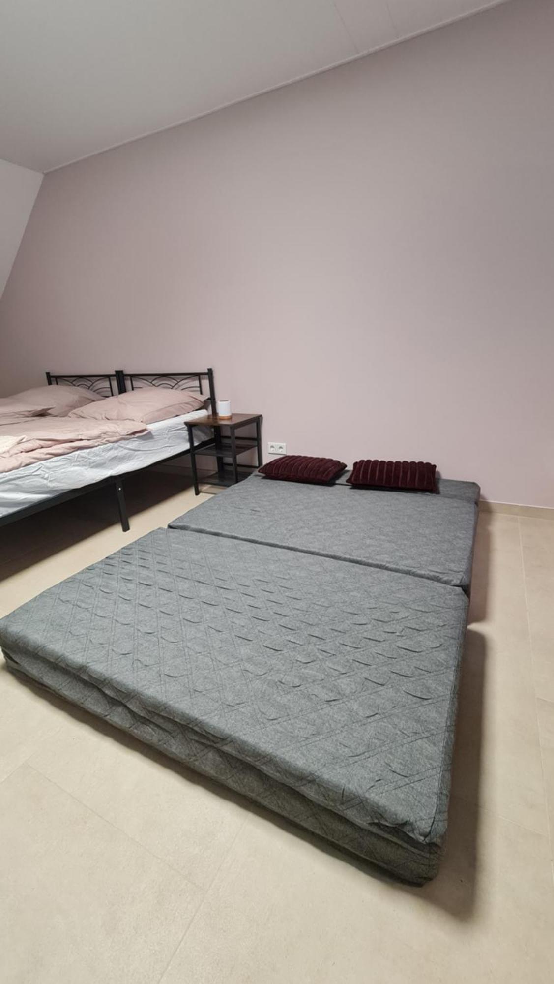 Zimmer 2C Mit Privates Badezimmer In Juelich Hotel Bagian luar foto